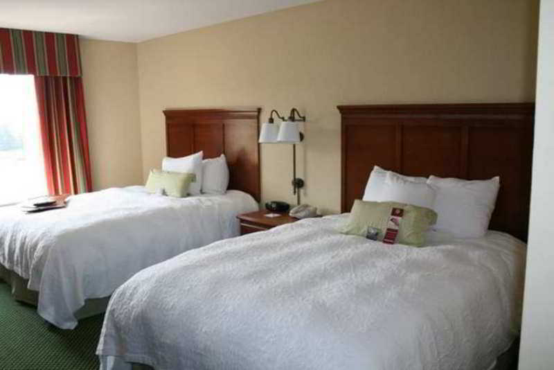 Hotel Hampton & St. Louis - Edwardsville